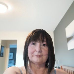 Ladies synthetic wig